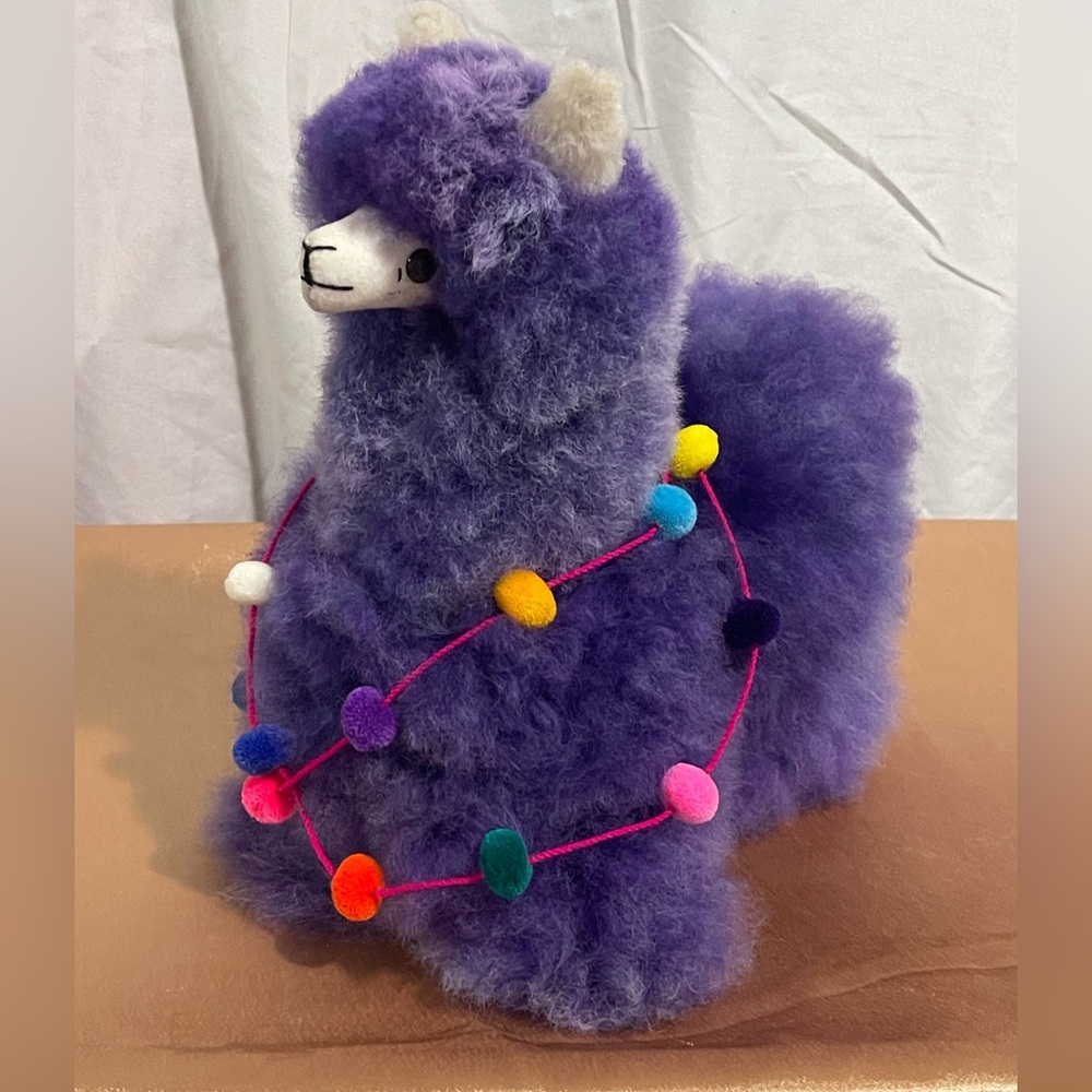 Beautiful Llama/Alpaca Figure Handmade Real "Alpaca Fur" Toy Ornament